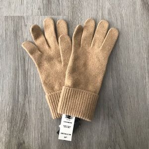 NWT Aritzia Cashmere Gloves